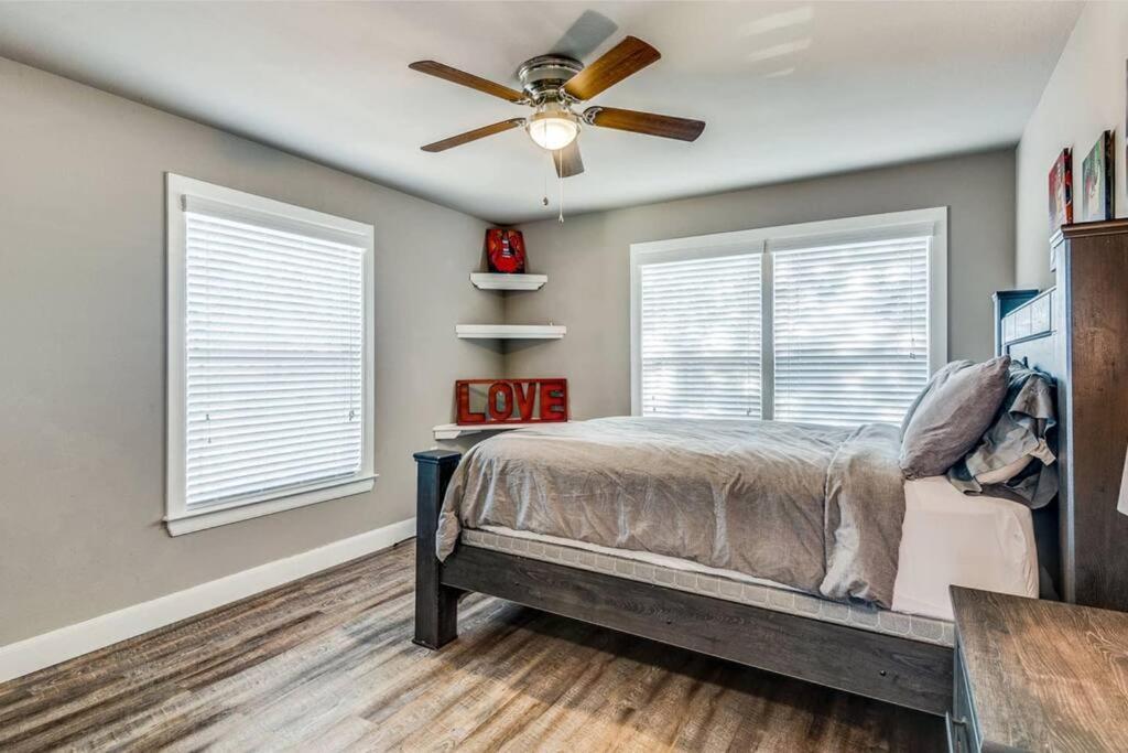 Cozy Haus Relaxing 'Home Base' Wifi Location Close To Town And Rivers, Schlitterbahn, Gruene 뉴 브라운펠스 외부 사진
